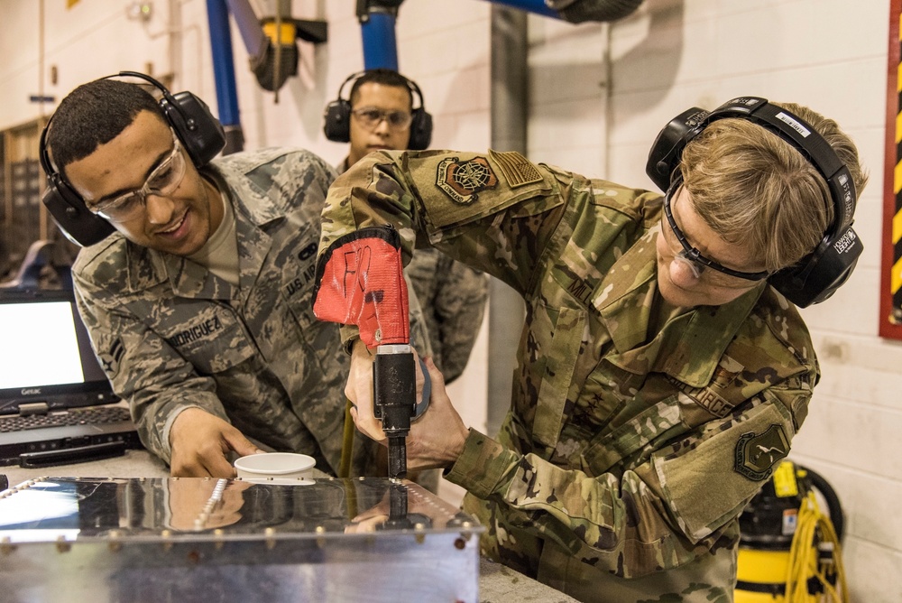 AMC commander visits Team Dover Airmen