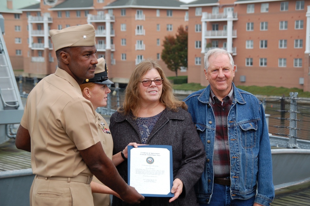 US Marine Corps Forces Command re-enlistment