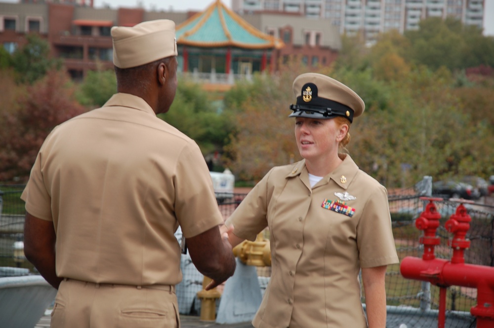 Naval Museum hosts a re-enlistment ceremony