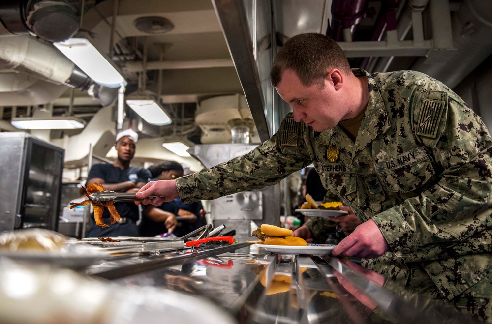 Sailors Participate in Food and Fun Day