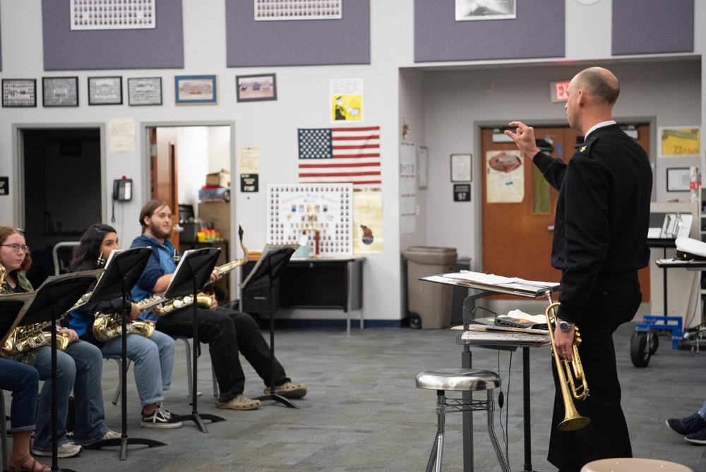 U.S. Navy Band Commodores give educational clinics for local students