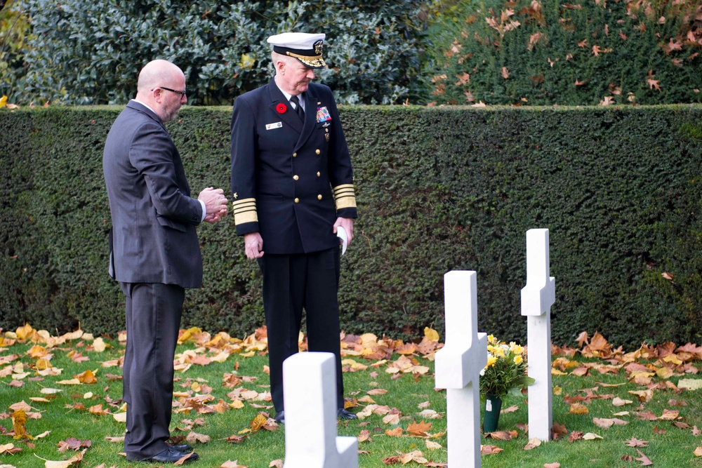 Adm. Foggo commemorates Armistice Day in Belgium