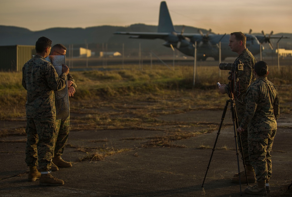 II MIG COMMSTRAT Interviews II MEF CG