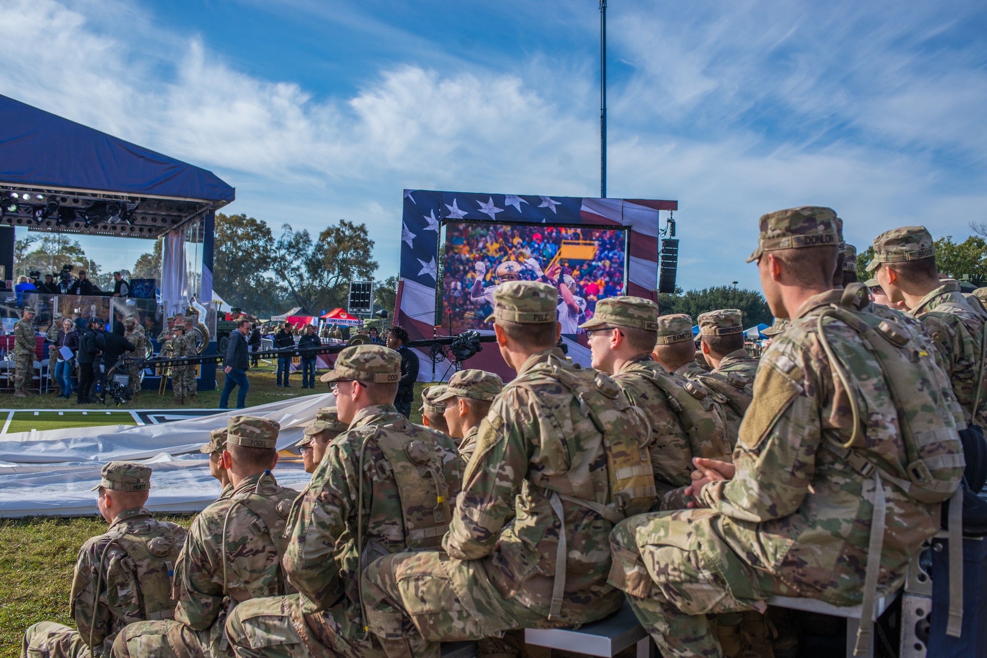 DVIDS - Images - Behind the scenes: FOX NFL Sunday's Salute to