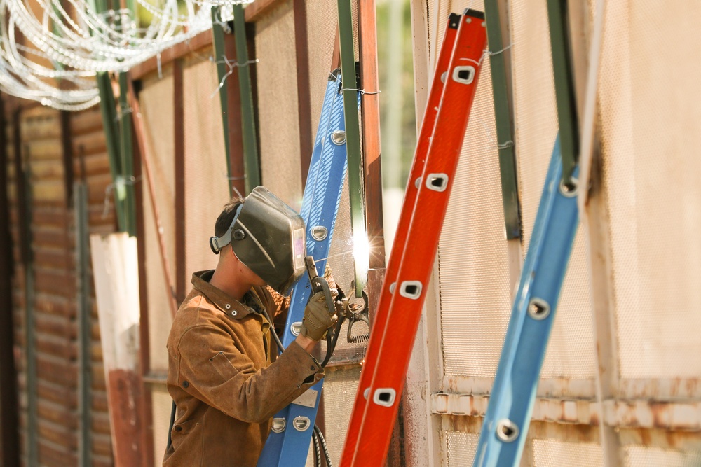 Marines Fortify Southwest Border Fencing