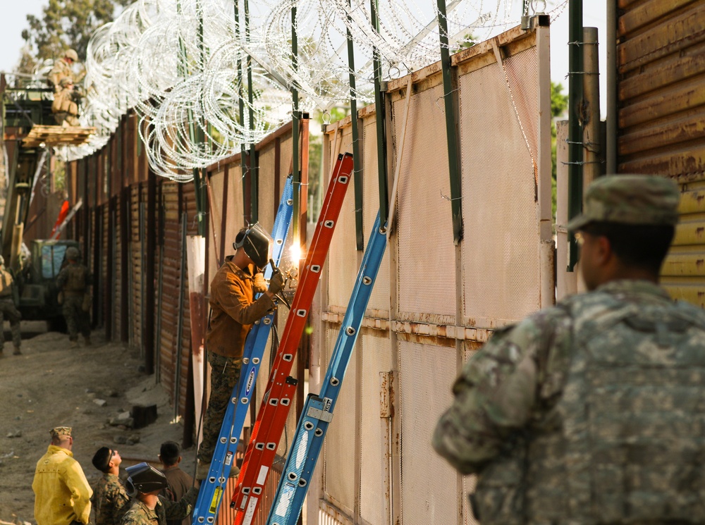 Marines Fortify Southwest Border Fencing