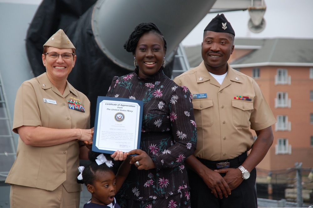 Naval Museum hosts a re-enlistment ceremony