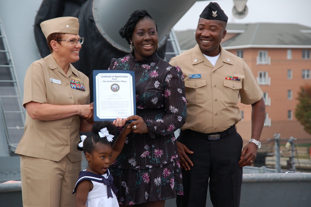 Naval Museum hosts a re-enlistment ceremony