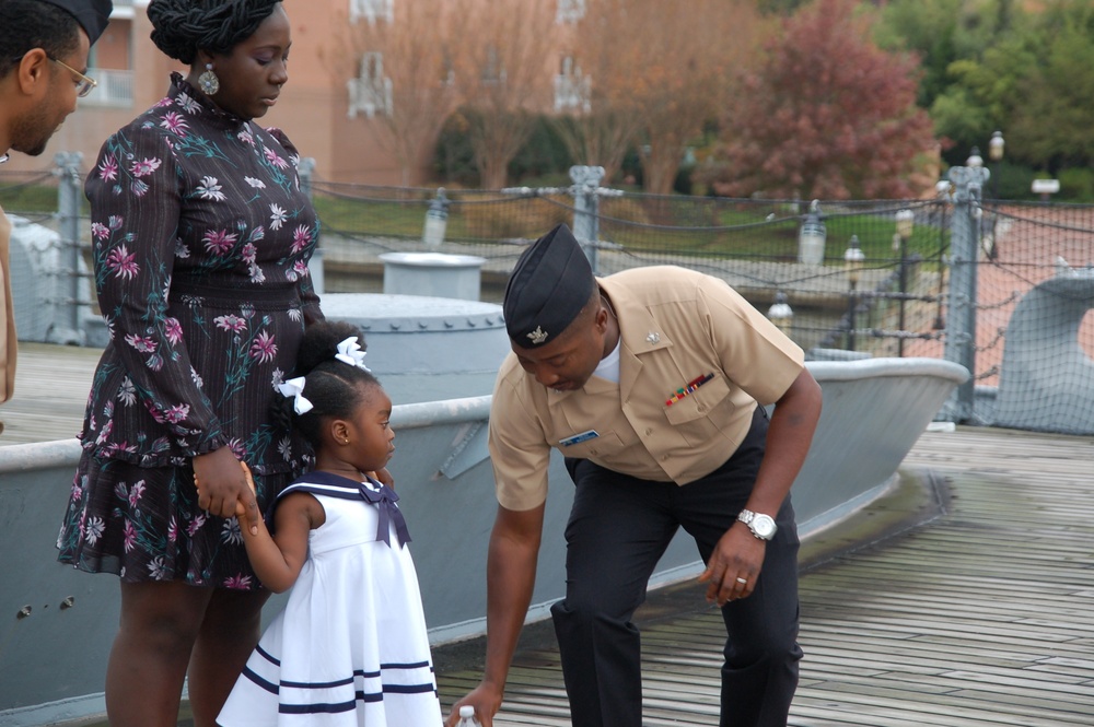 Naval Museum hosts a re-enlistment ceremony