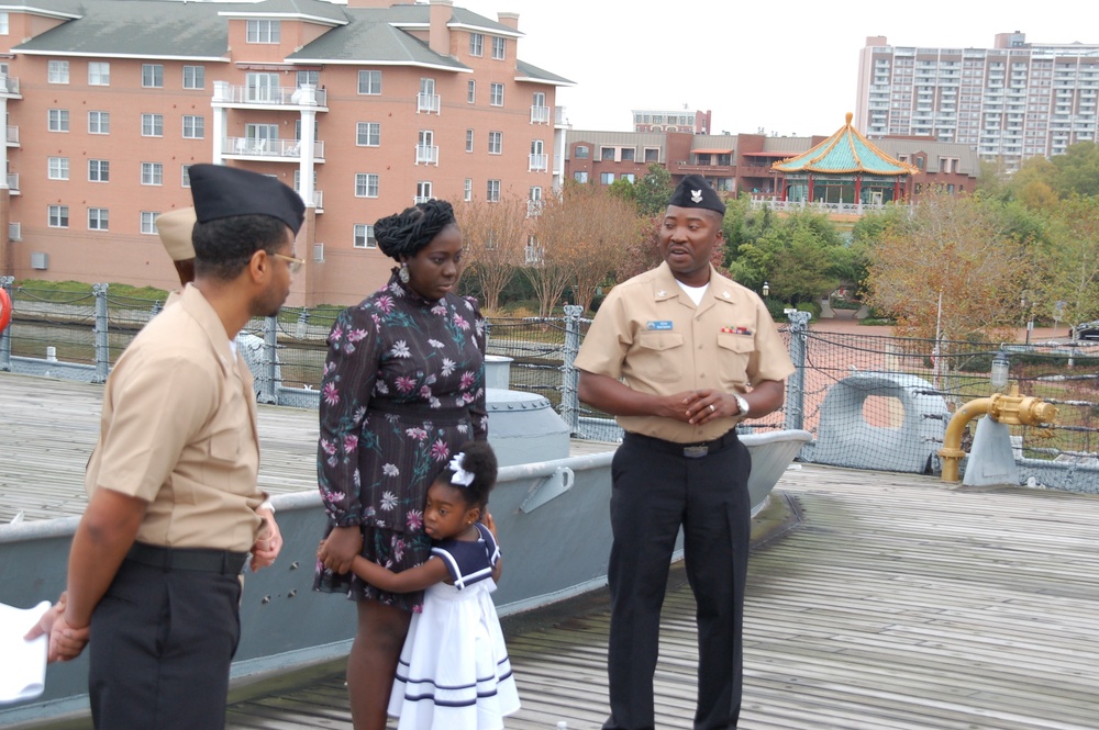 Naval Museum hosts a re-enlistment ceremony