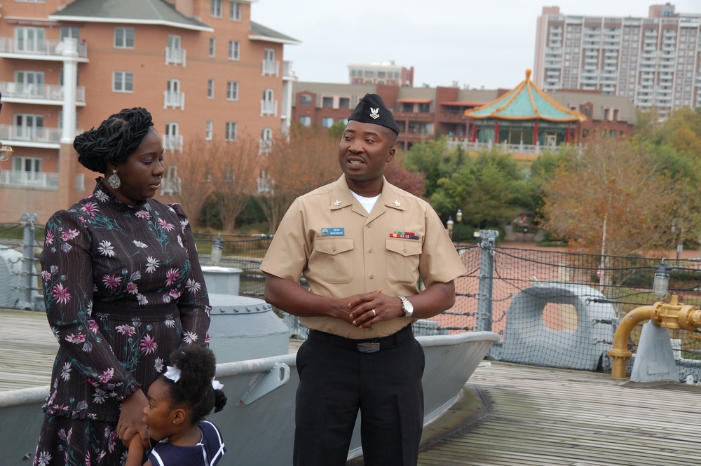 Naval Museum hosts a re-enlistment ceremony