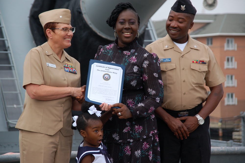 Naval Museum hosts a re-enlistment ceremony