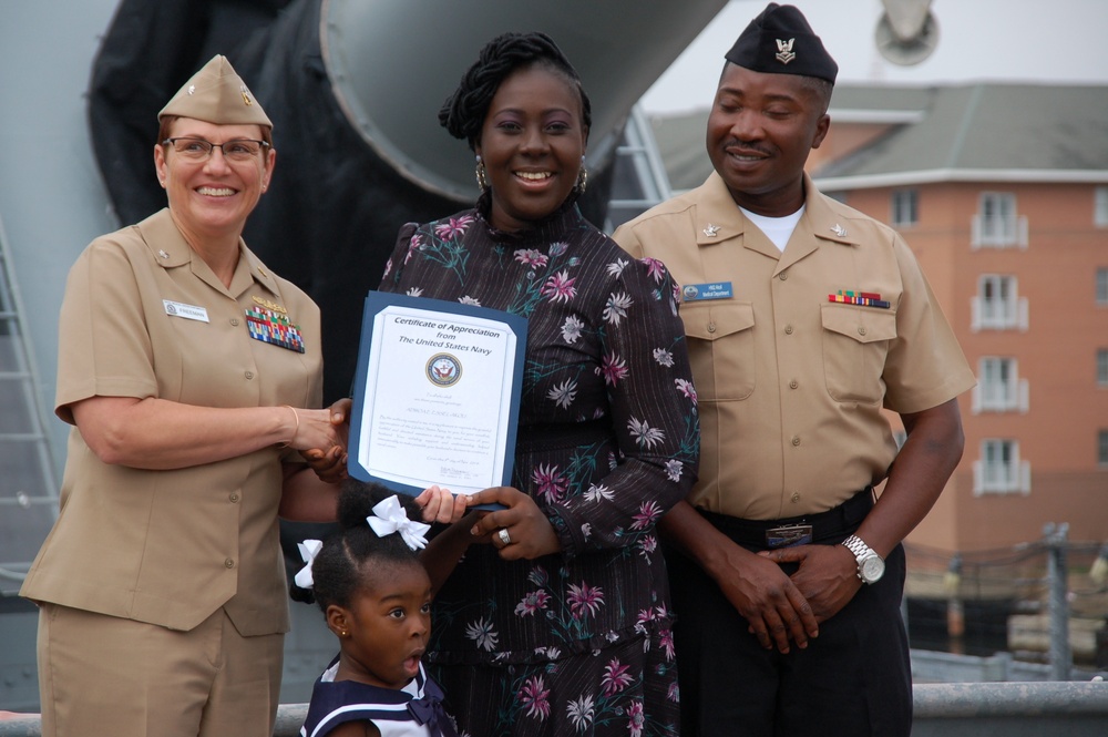 Naval Museum hosts a re-enlistment ceremony