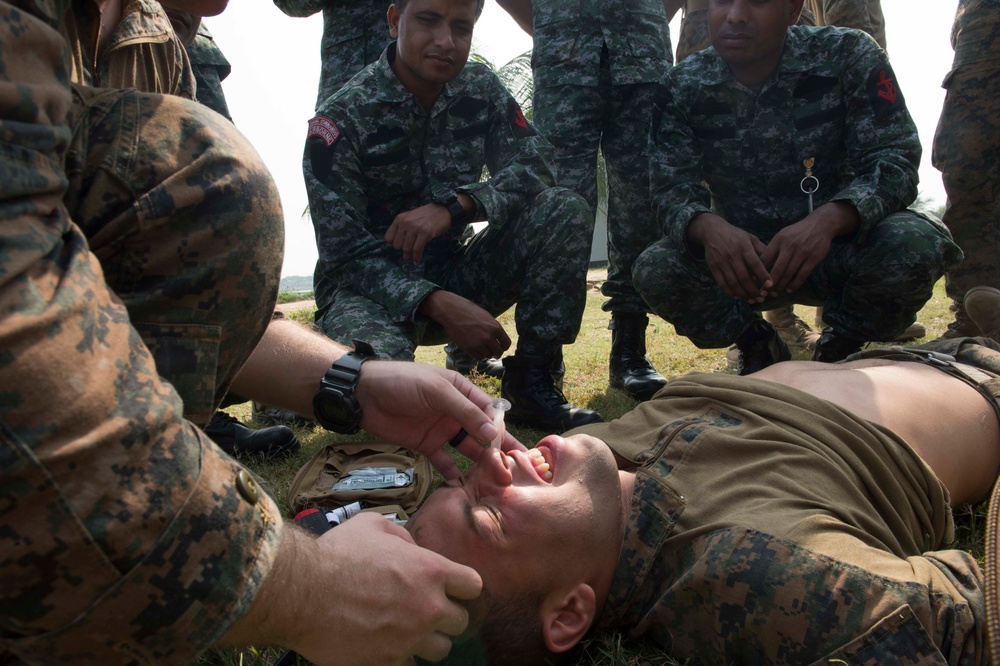 U.S. Navy trains Bangladesh Navy in Tactical Combat Casualty Care Life Saving (TCCC)