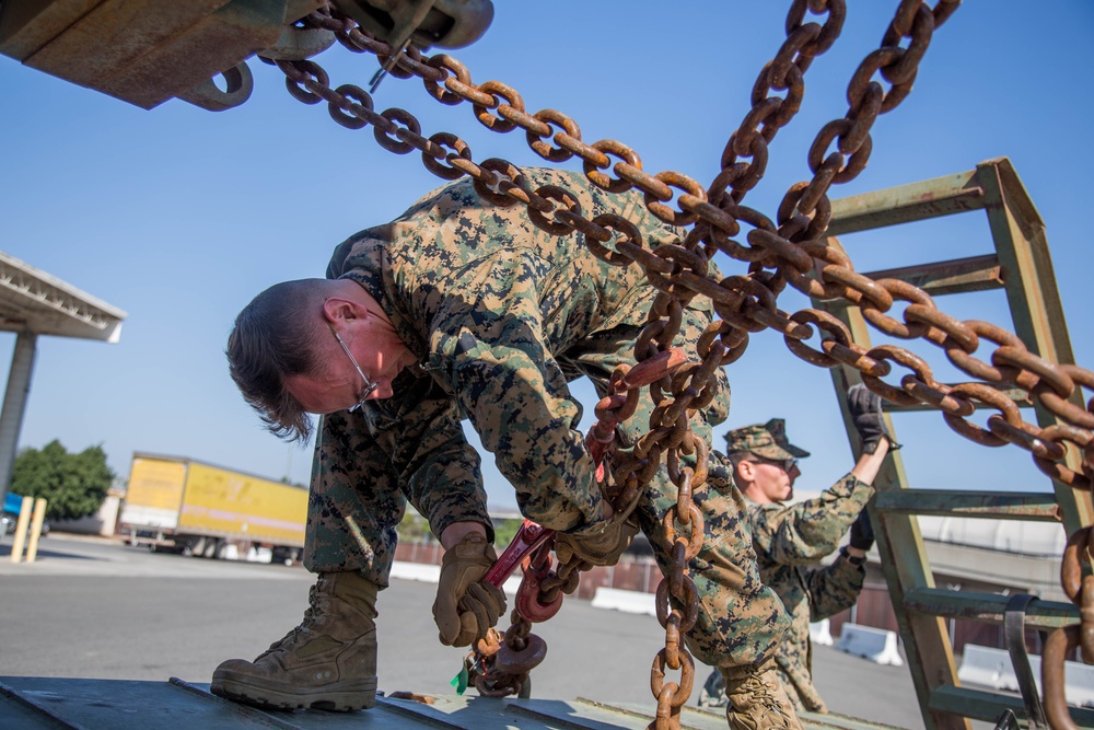 7th Engineer Support Battalion Marines arrive at U.S. Border