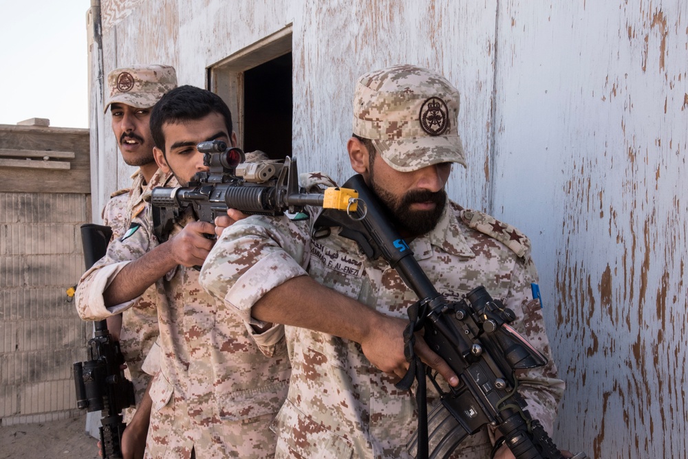 Thunder Brigade Soldiers partner with KLFI