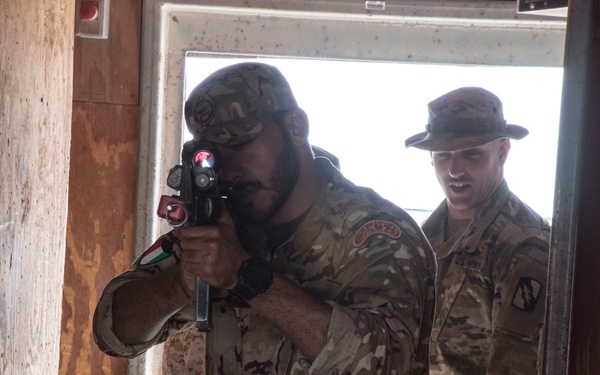 Thunder Brigade Soldiers partner with KLFI