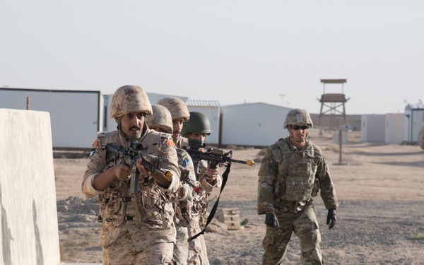 Thunder Brigade Soldiers partner with KLFI