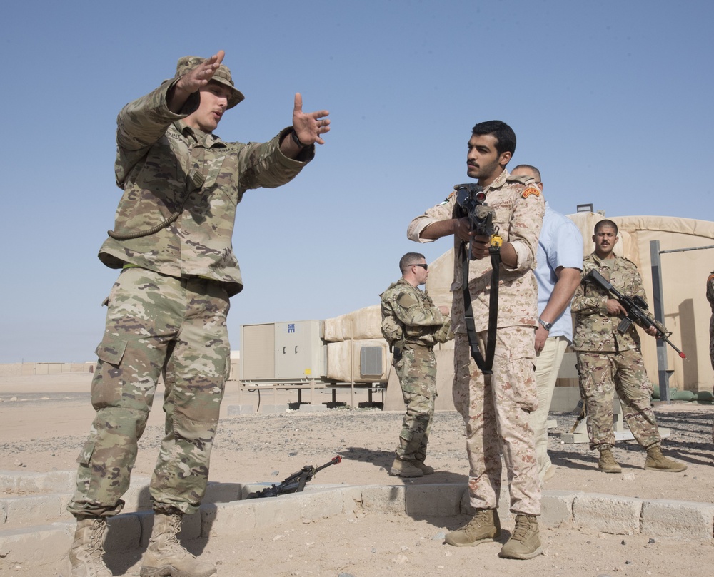 Thunder Brigade Soldiers partner with KLFI