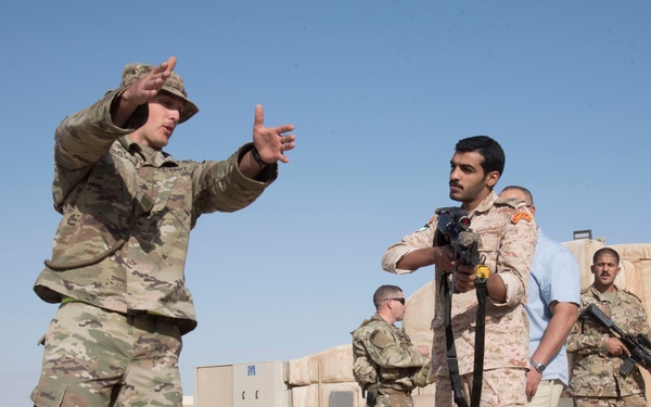 Thunder Brigade Soldiers partner with KLFI