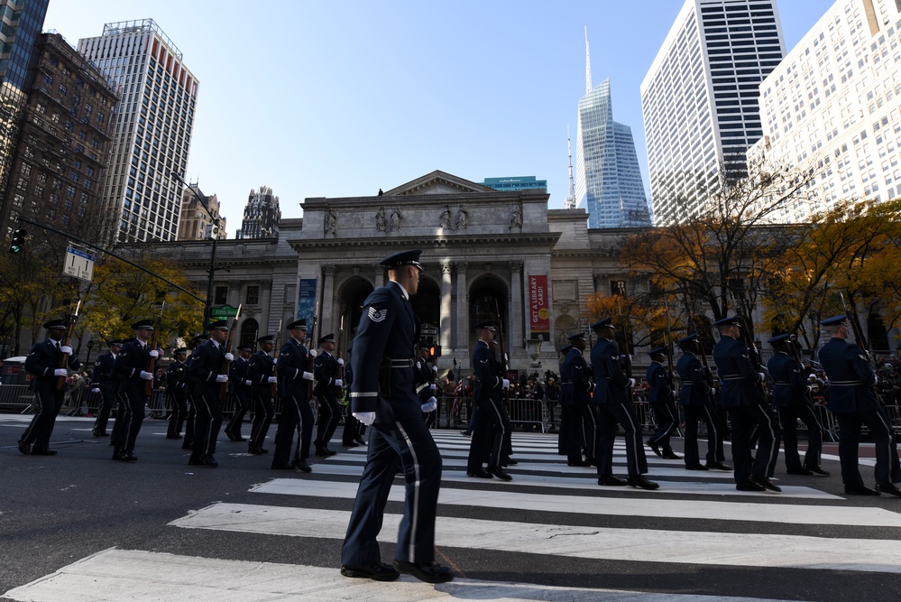 Honor Guard performs in Veterans Day Parade, Knicks game