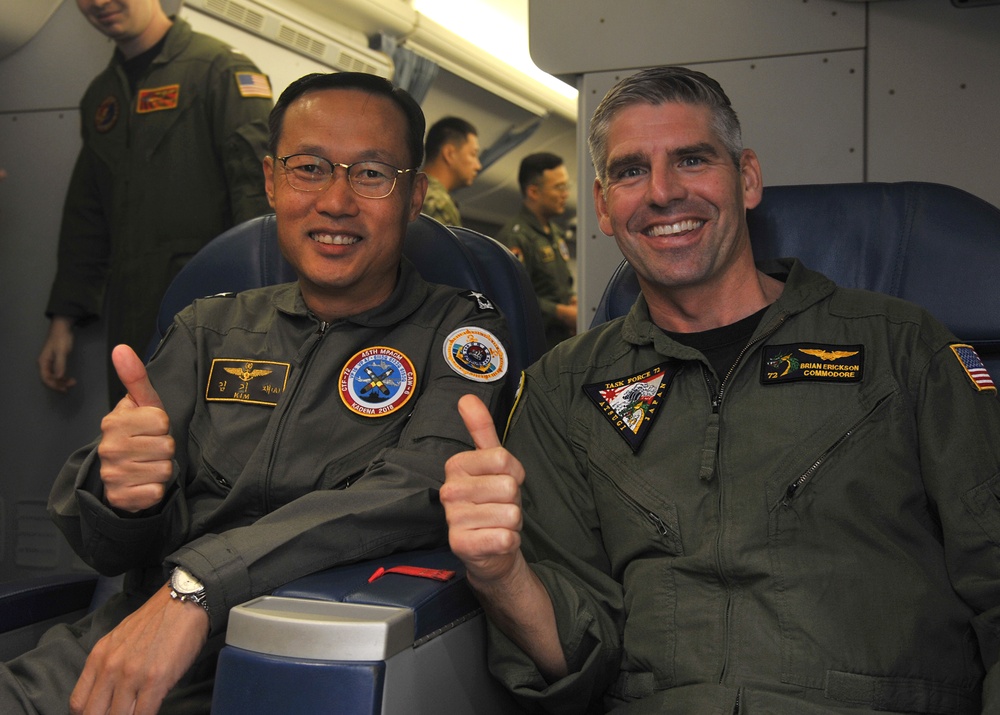 ROKN Air Wing Six Visits CTF-72 Okinawa