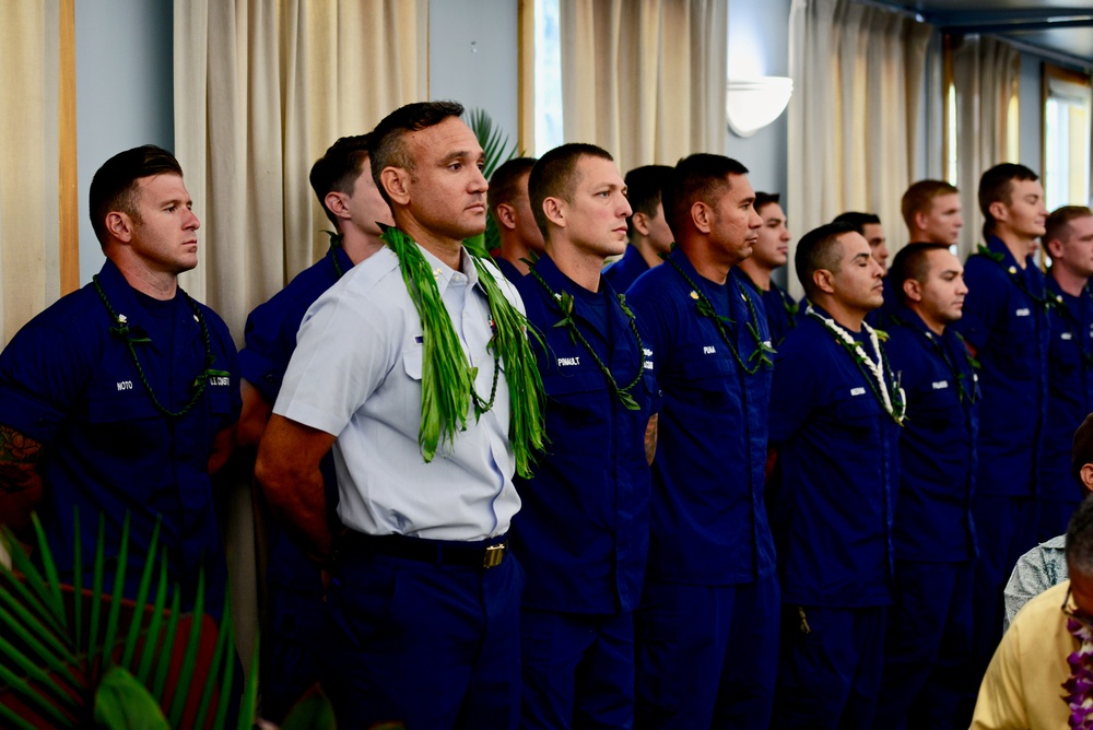 Coast Guard Station Maui pays their respects to Veteran Lani