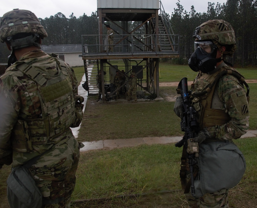 3-15 Qualifies on M4 Range