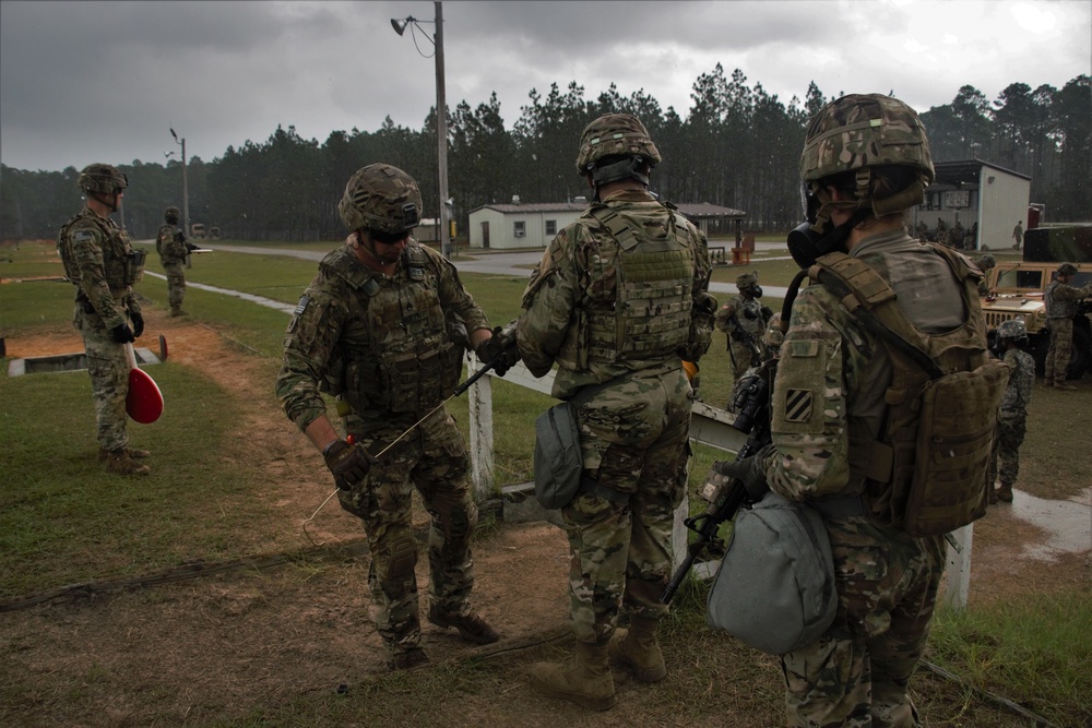 3-15 Qualifies on M4 Range