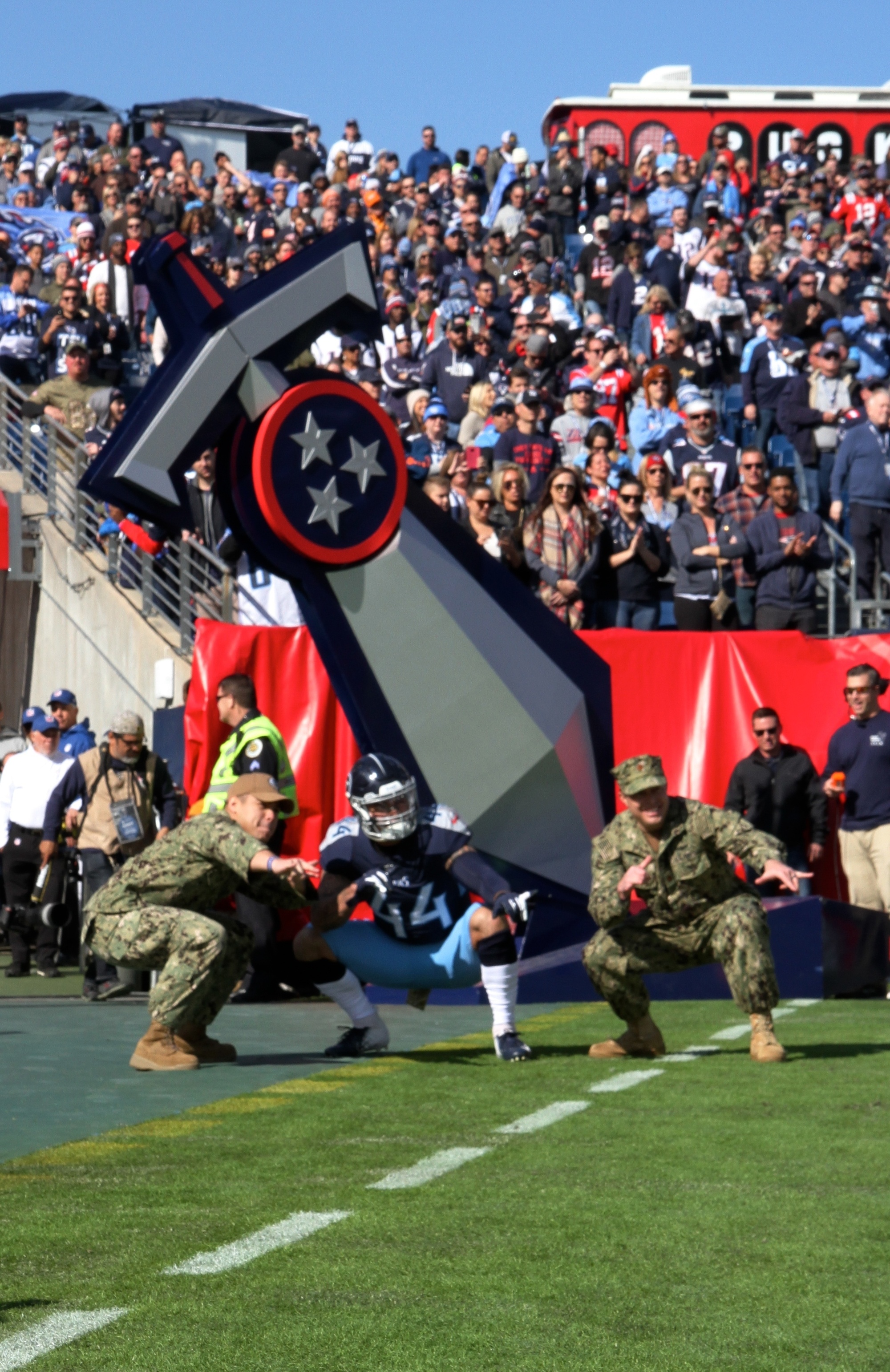 DVIDS - Images - 2018 Titans Salute to Service [Image 3 of 5]