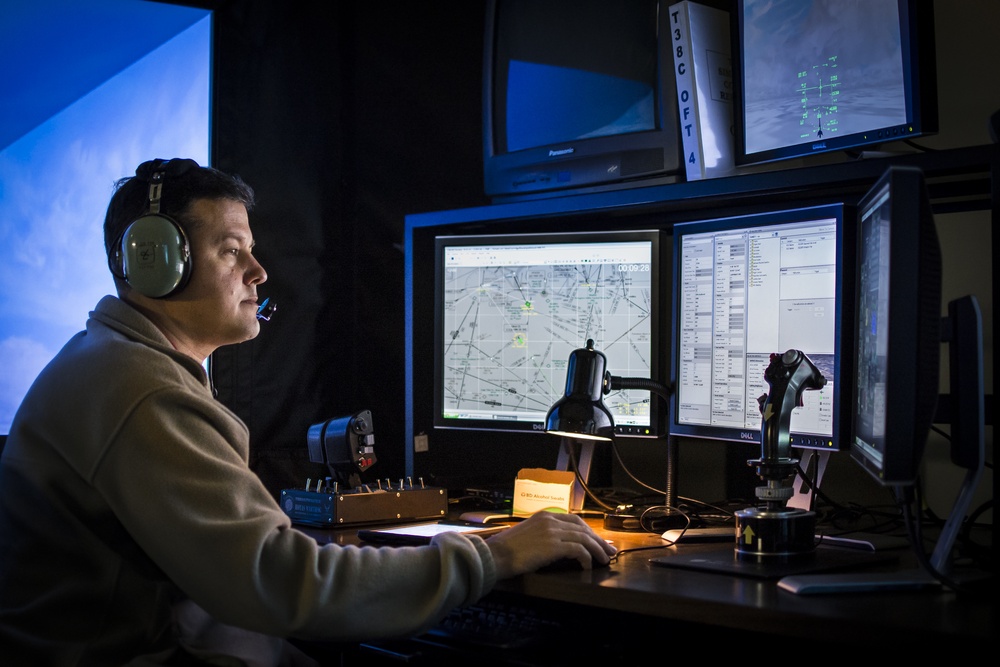 Simulation Instructors Train Pilots at Joint Base San Antonio – Randolph