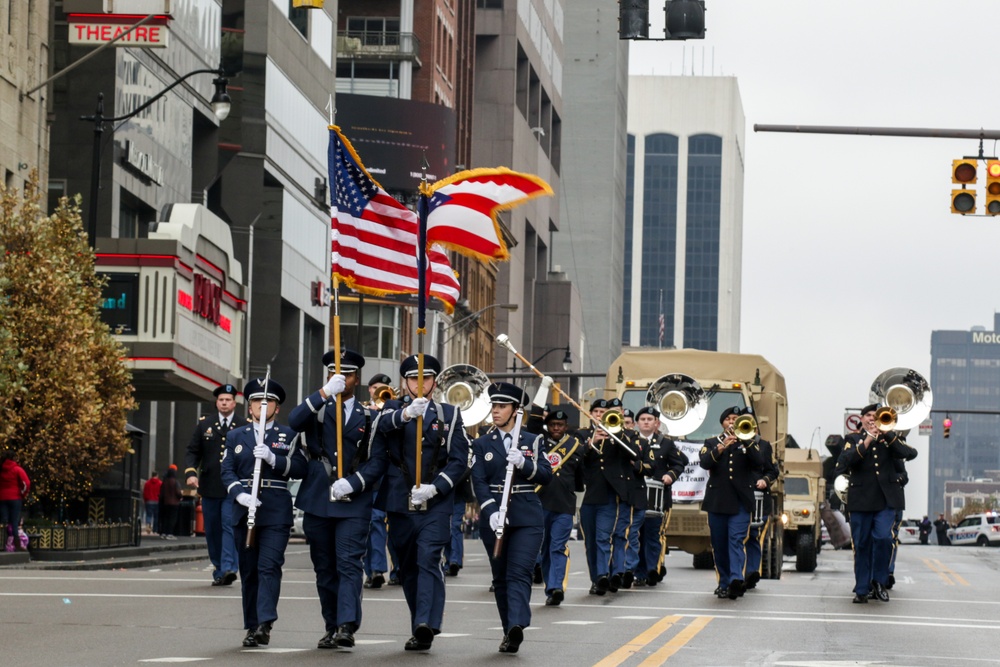 DVIDS News ONG supports annual Columbus Veterans Day parade