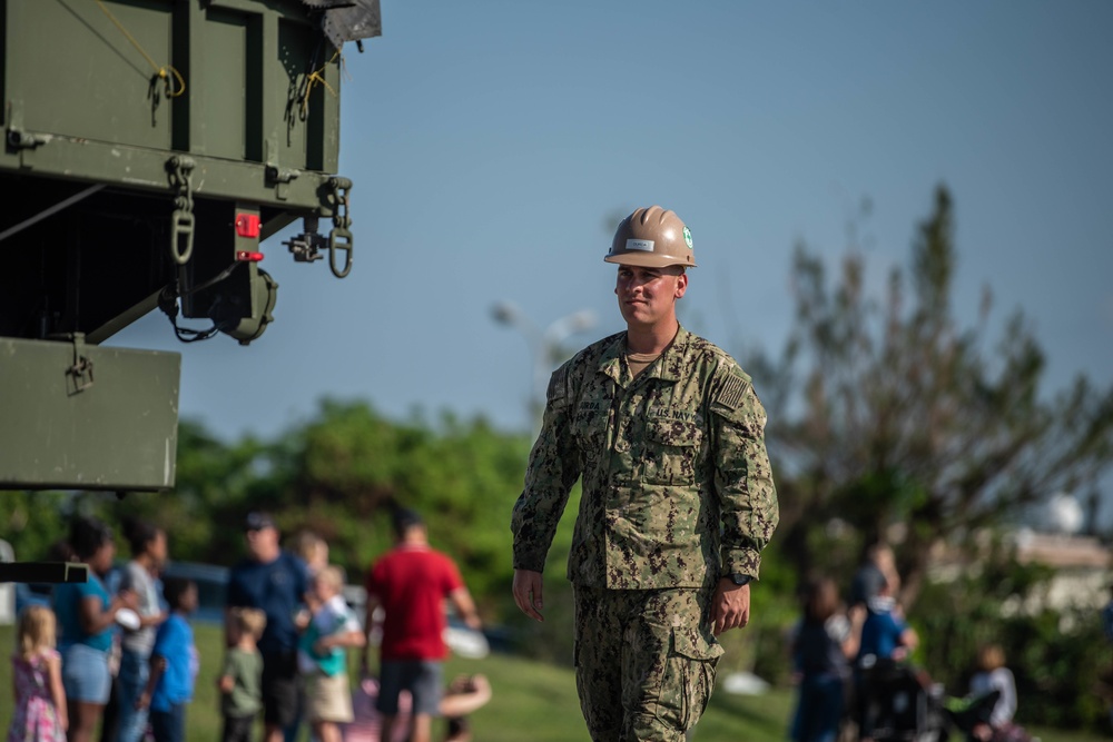Kadena hosts Veteran's Day Parade