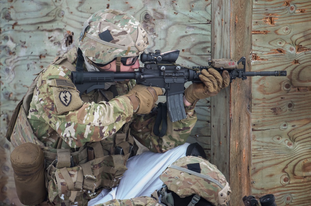 1 Geronimo paratroopers conduct live-fire training at JBER