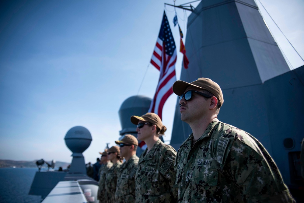 USS Green Bay arrives in Papua New Guinea