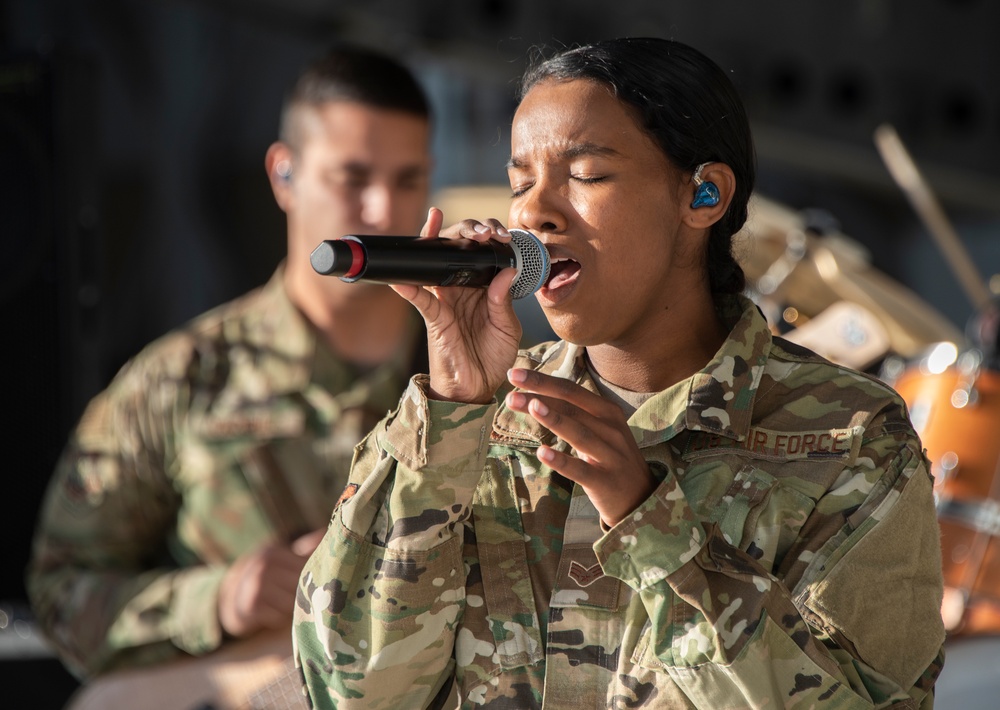 Media Event/JROTC Travis AFB Tour