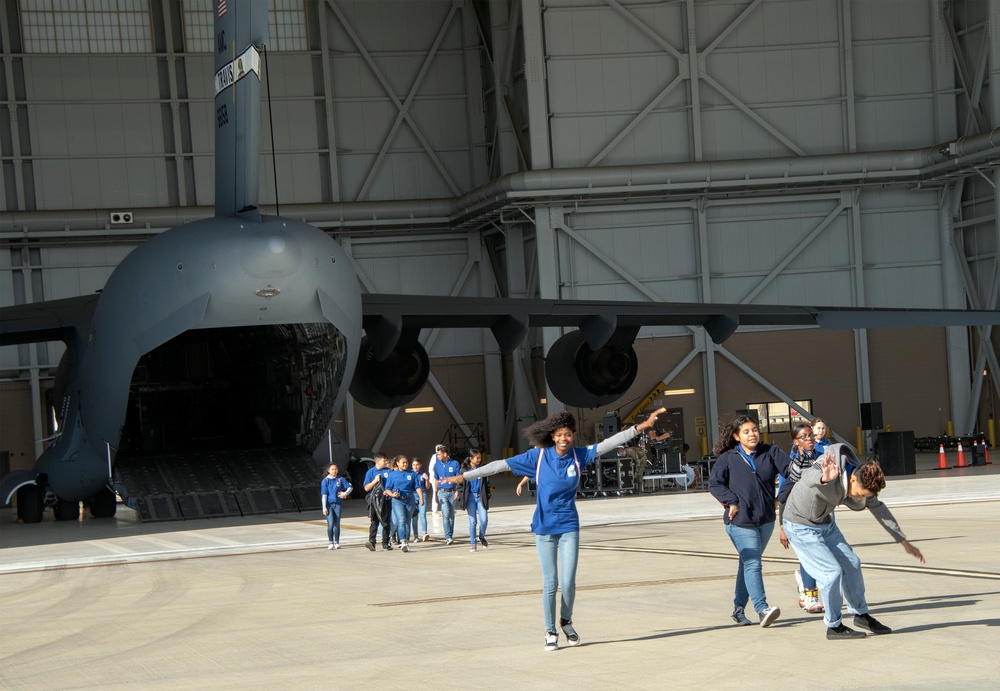 Media Event/JROTC Travis AFB Tour