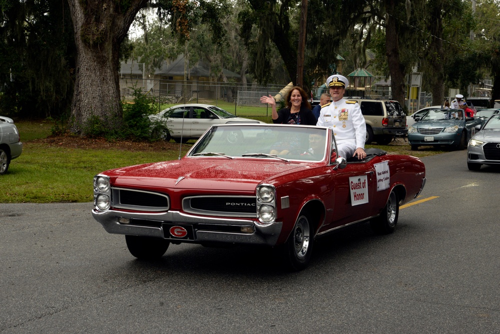 Commander, Submarine Group 10 Speaks at Veterans Day Ceremony on St. Simons Island