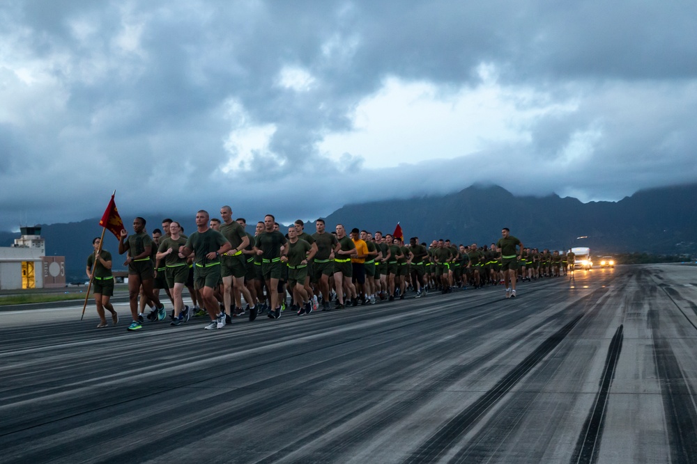 Headquarters Battalion MCAS Birthday Run