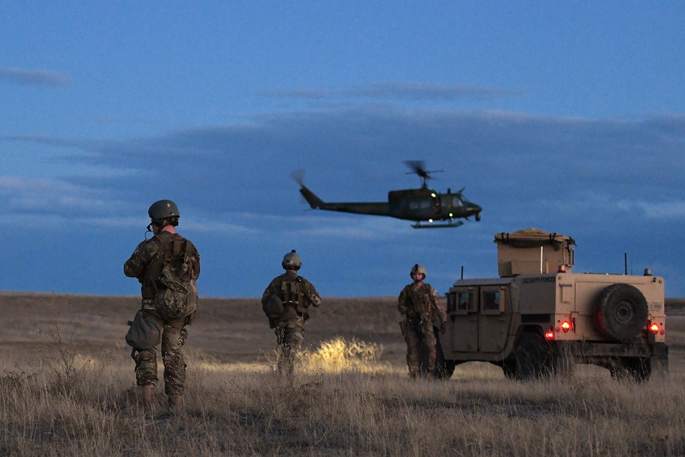 Members of the 341st Security Forces Group and the 40th Helicopter Squadron practice a launch facility recapture during Exercise Global Thunder 19, Oct. 30, 2018, at Malmstrom Air Force Base, Mont.