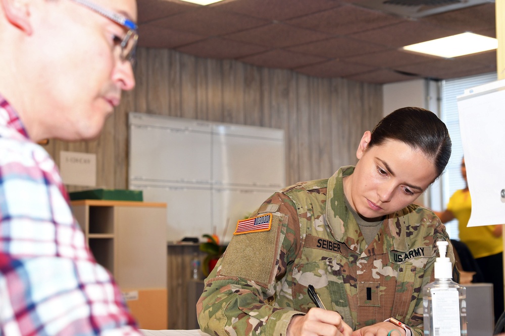 210th RSG Soldiers provide support for civilians of MaD Brigade S1/Transition