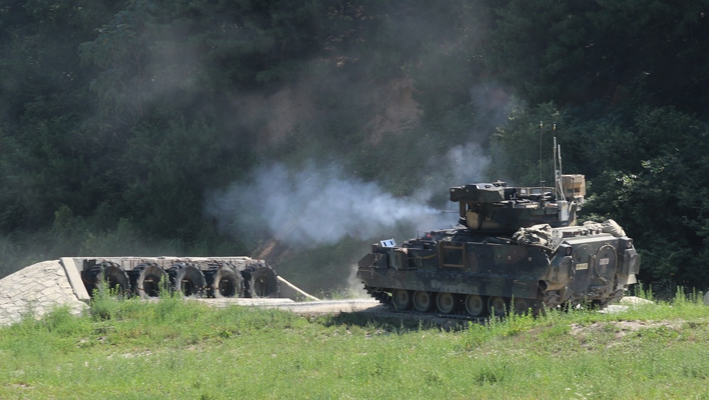 Bradley Fighting Vehicle Gunnery