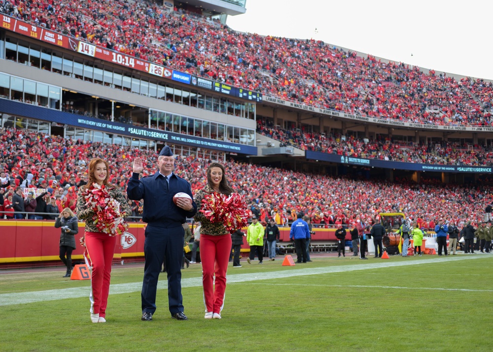 Kirksey is Awarded Football at Kansas City Chiefs Football Game