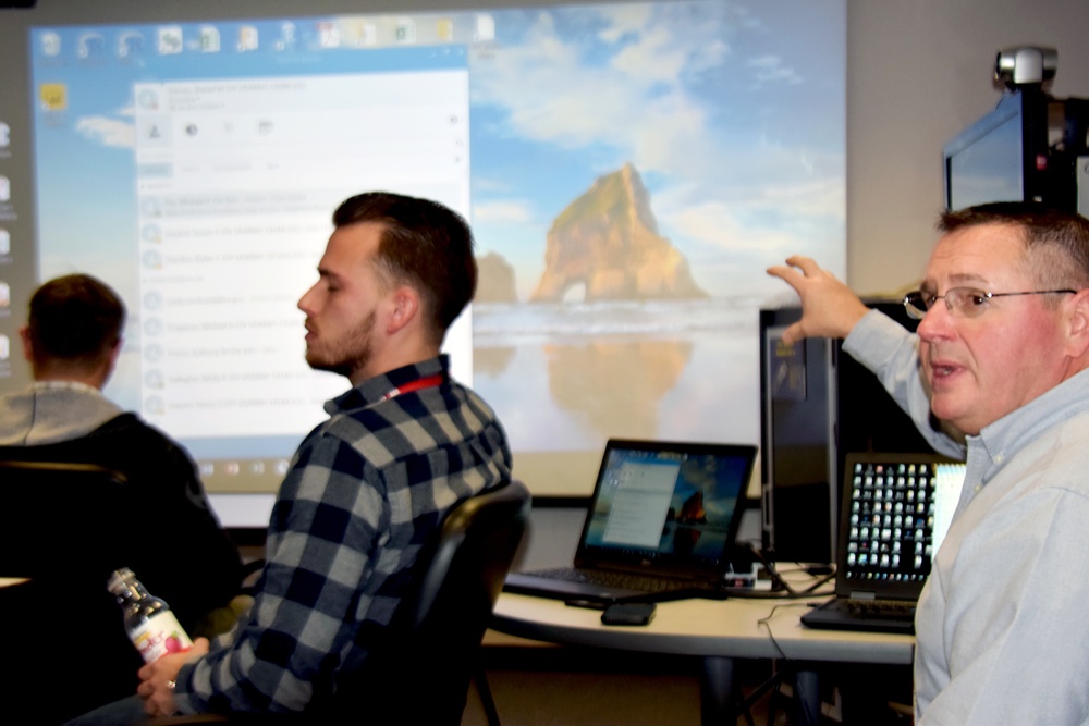 Buffalo District employees teach the use of &quot;Skype For Business&quot;