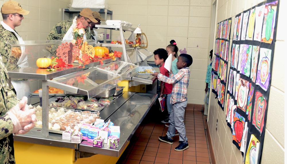 USS Maryland (SSBN 738) (Blue) Crew Serves the Community at Local Elementary School