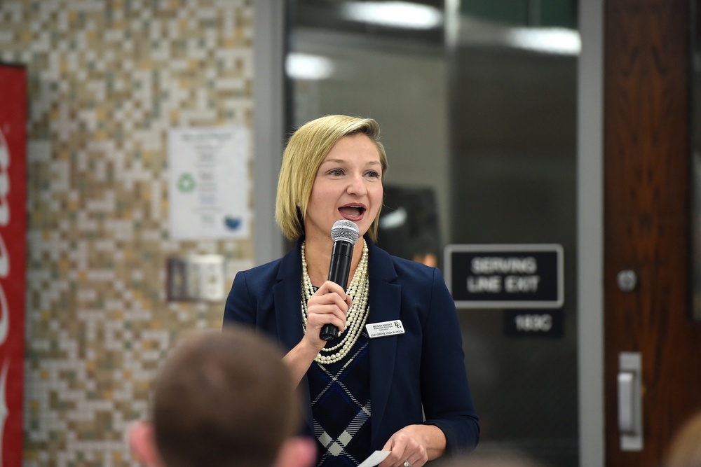 Local Chicago-land high school honors its veterans