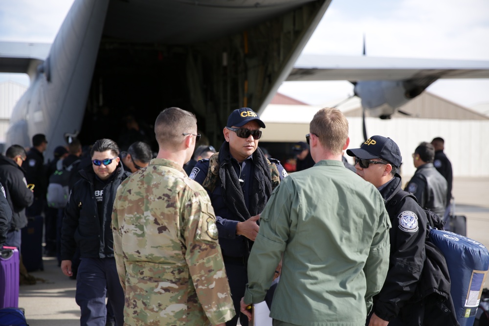 DVIDS - Images - CBP officers arrive in San Diego to supplement ...