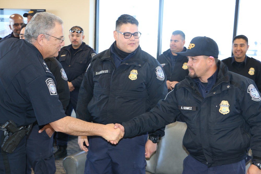 CBP officers deploy from El Paso in Support of Operation Secure Line