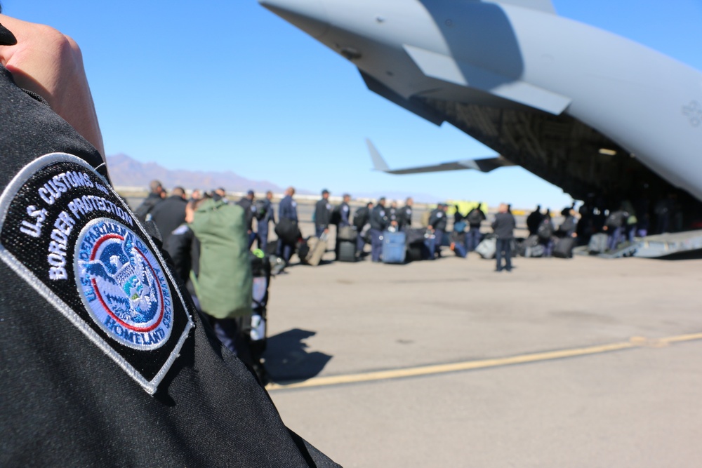 CBP officers deploy from El Paso in Support of Operation Secure Line