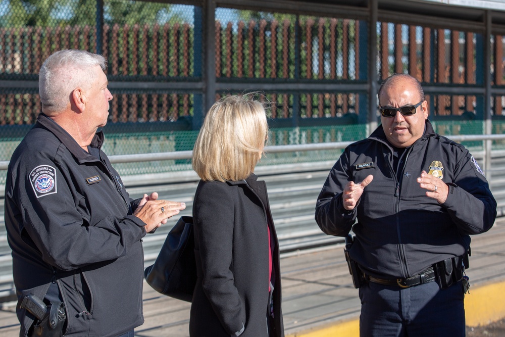 DHS Secretary Nielsen and Secretary of Defense Mattis visit South Texas